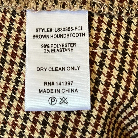 Lush Houndstooth Pleated A-Line Skirt Size Medium - Picture 7 of 7